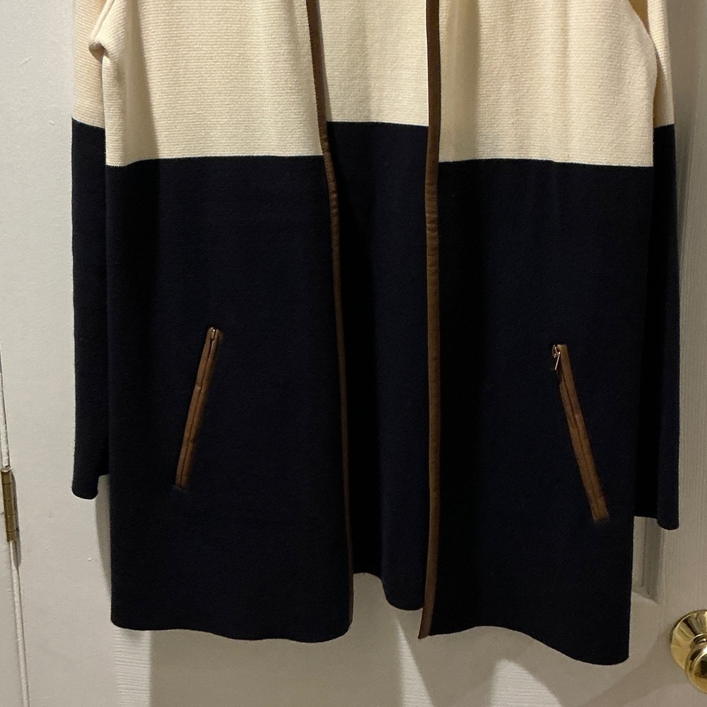 Charter Club Cream and Black Cardigan, w Pockets with Brown Trim Size Medium - Picture 4 of 10